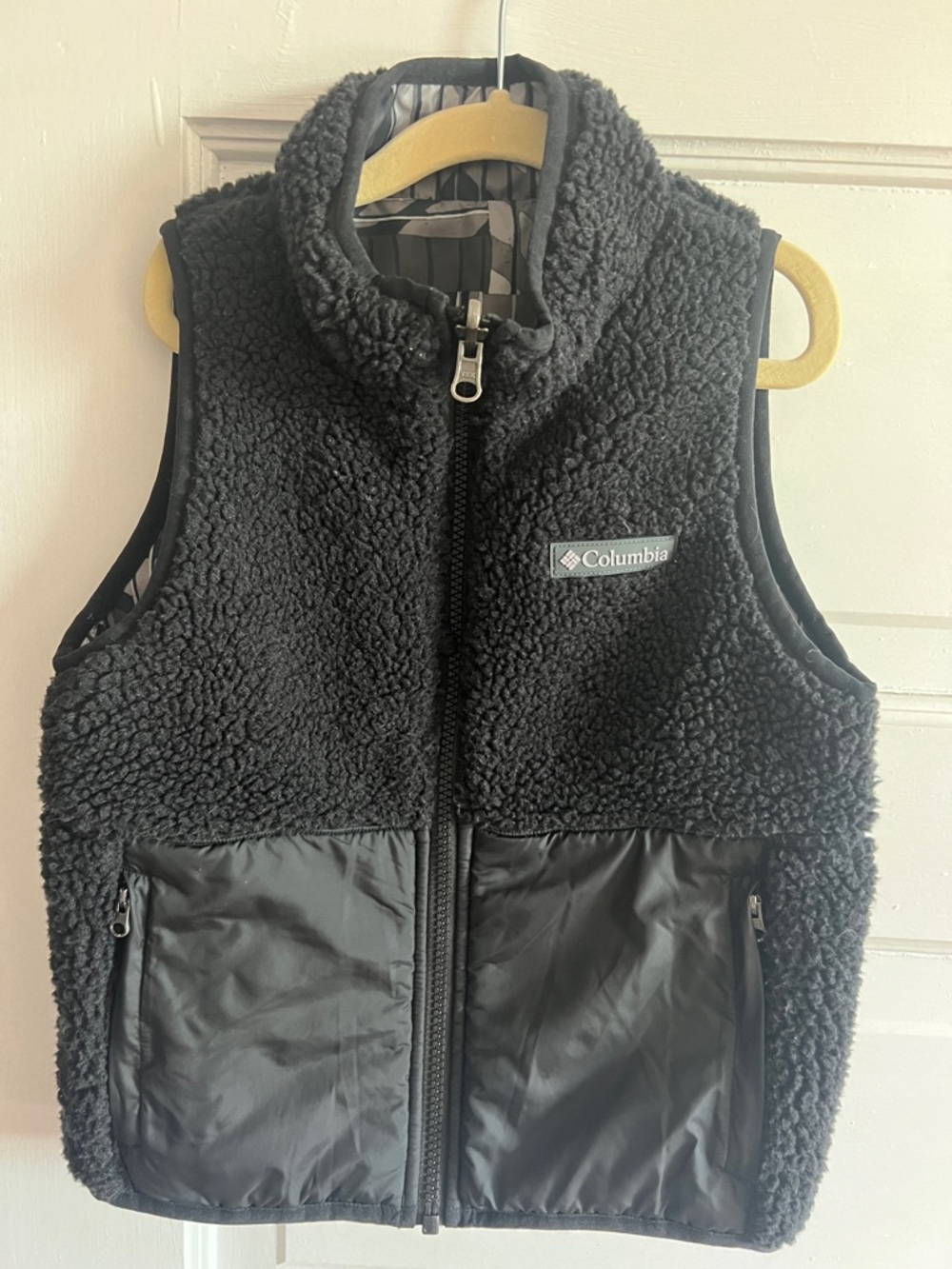 Columbia Black Sherpa Fleece Vest